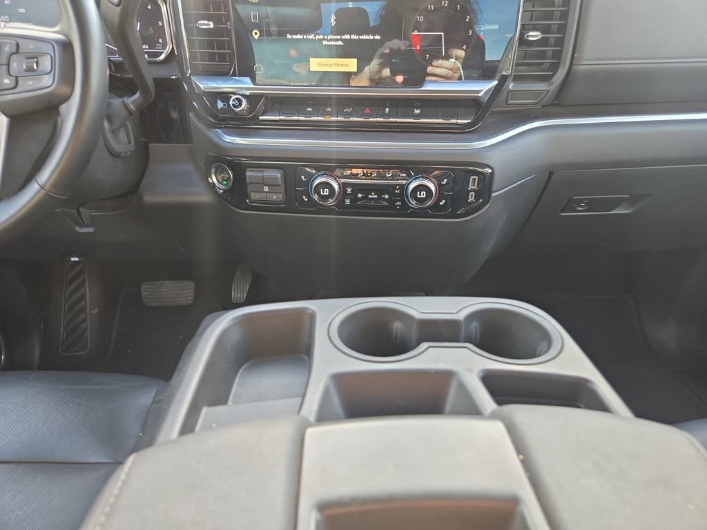 Used 2025 GMC Sierra 1500 SLT AWD/4WD image 12