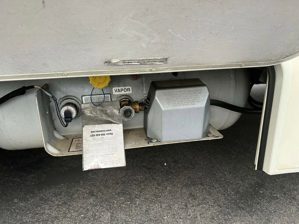 Used 2014 Ford E-350 and Econoline 350 Super Duty image 39