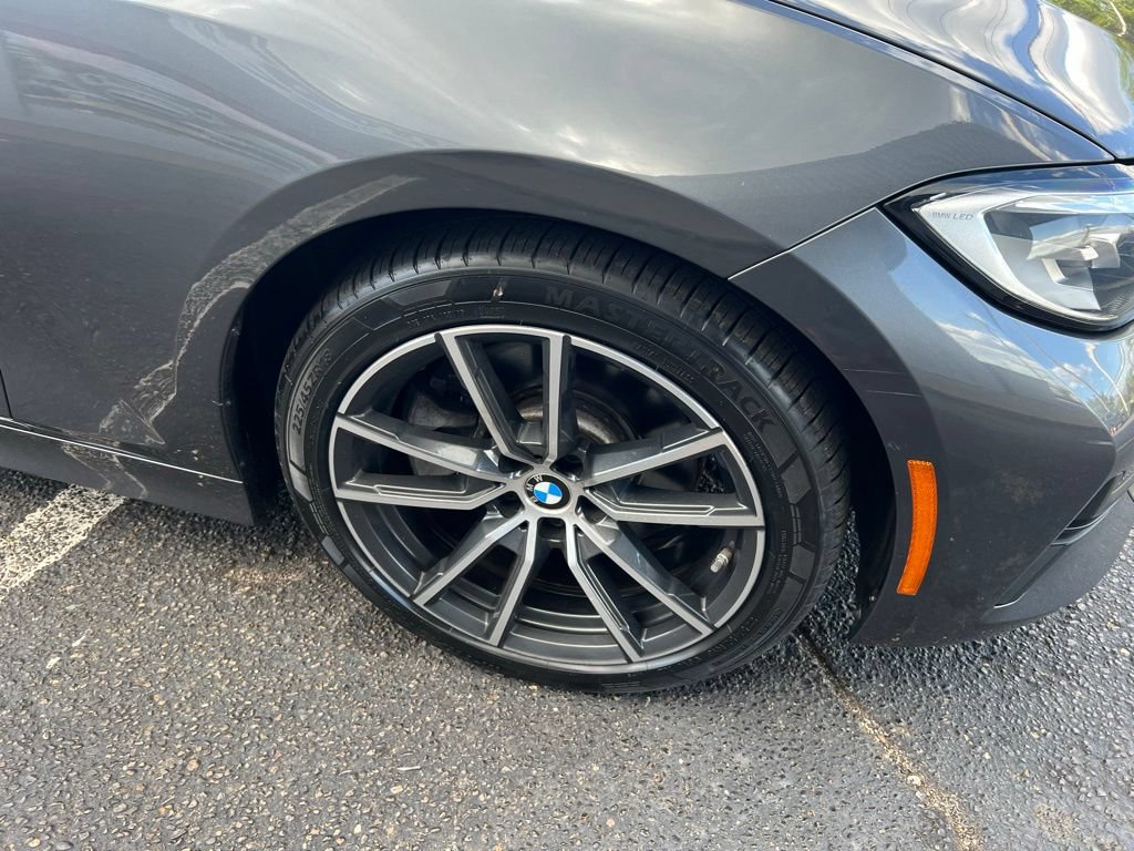 Used 2020 BMW 330i Sedan w/ Driving Assistance Package RWD image 11