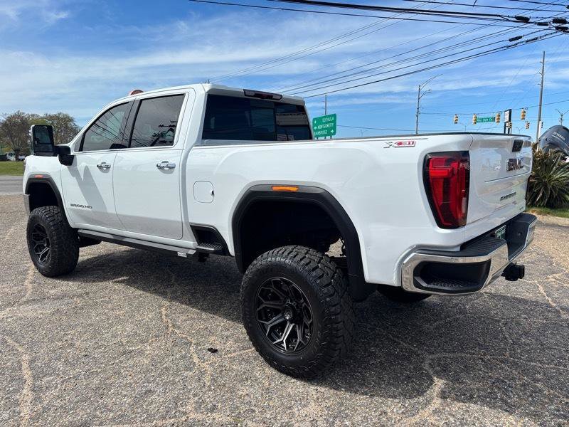 Used 2023 GMC Sierra 2500 SLT image 3