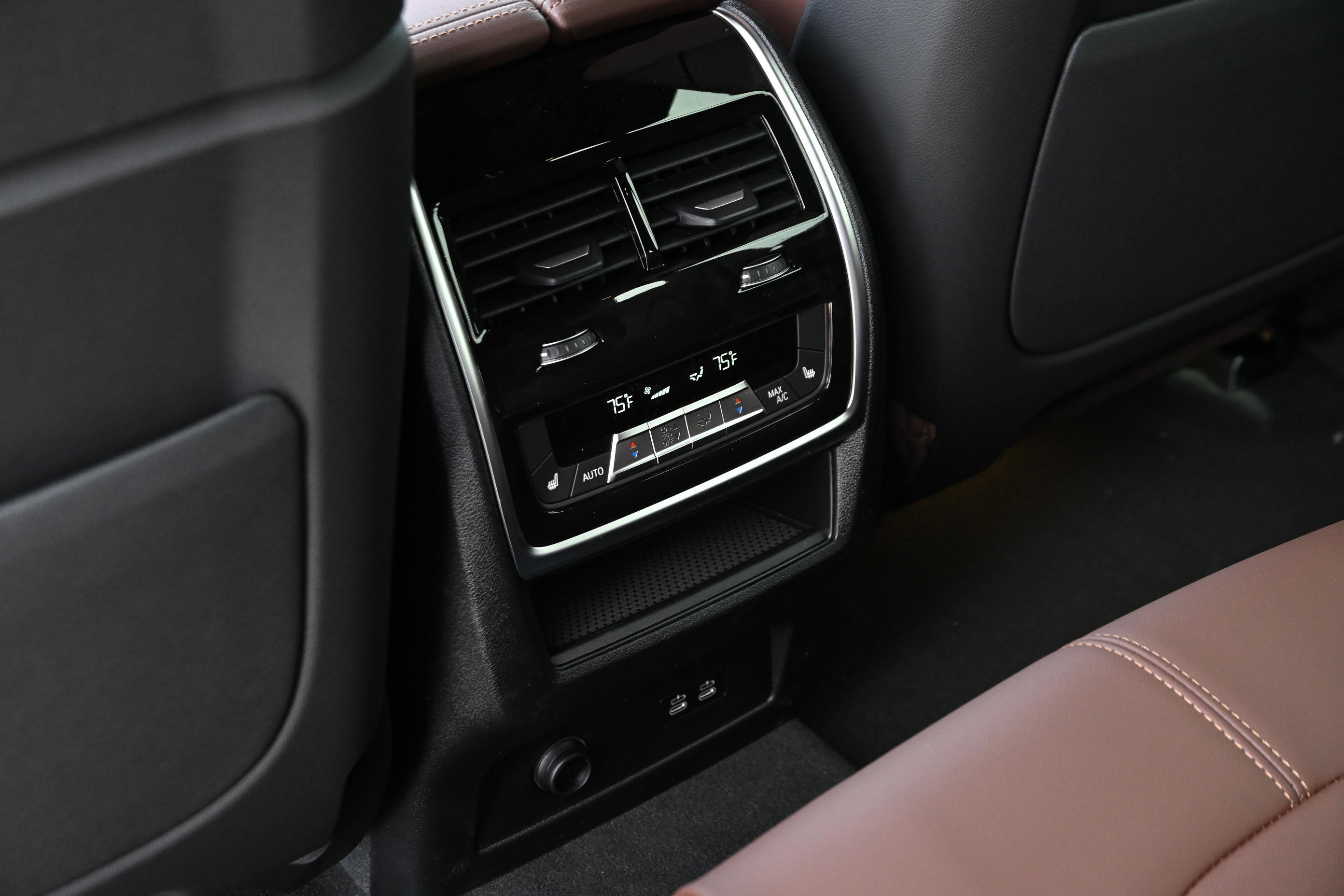 New 2026 BMW X5 sDrive40i w/ Climate Comfort Package image 27