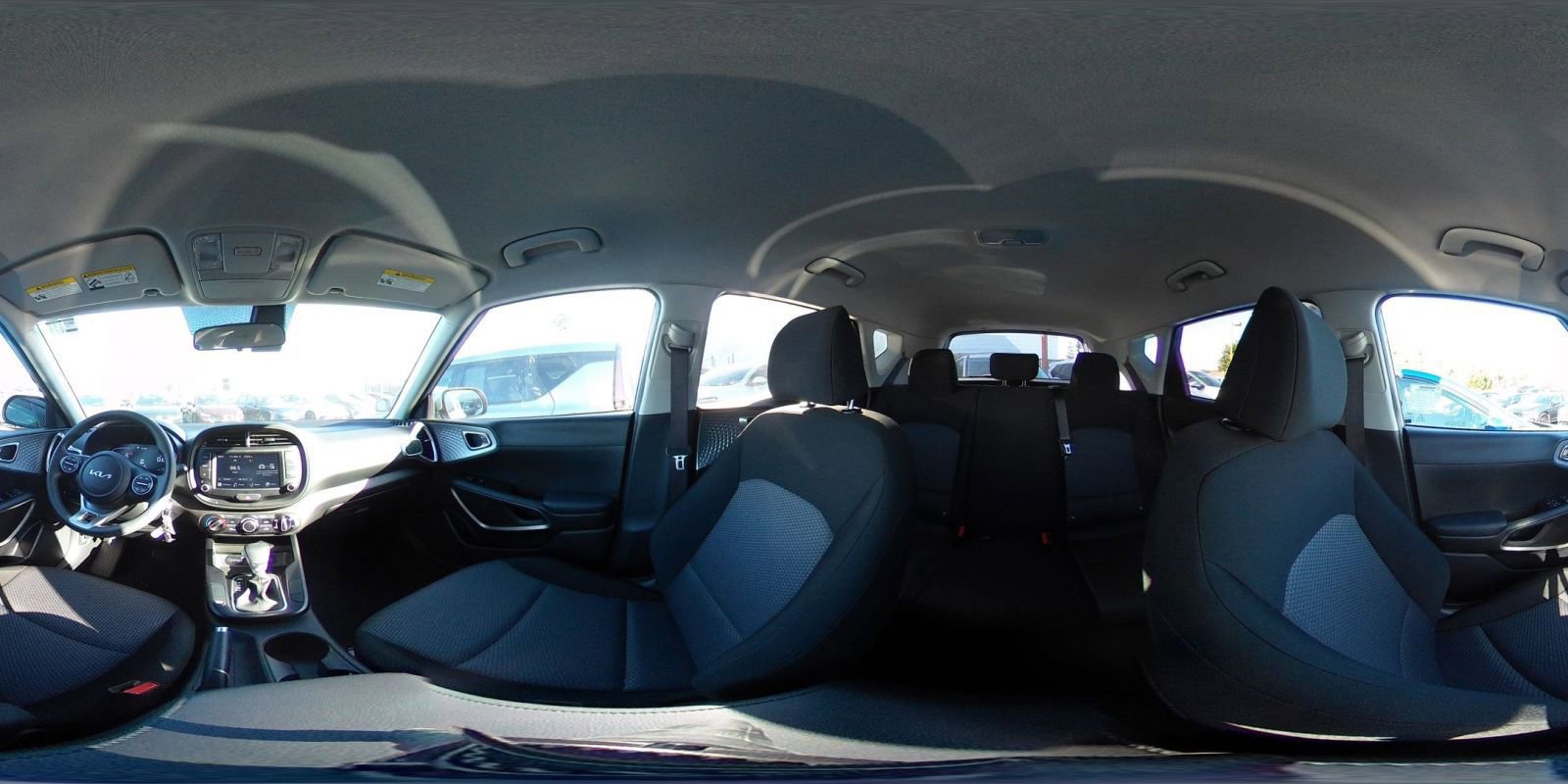 Used 2025 Kia Soul LX w/ LX Technology Package image 40