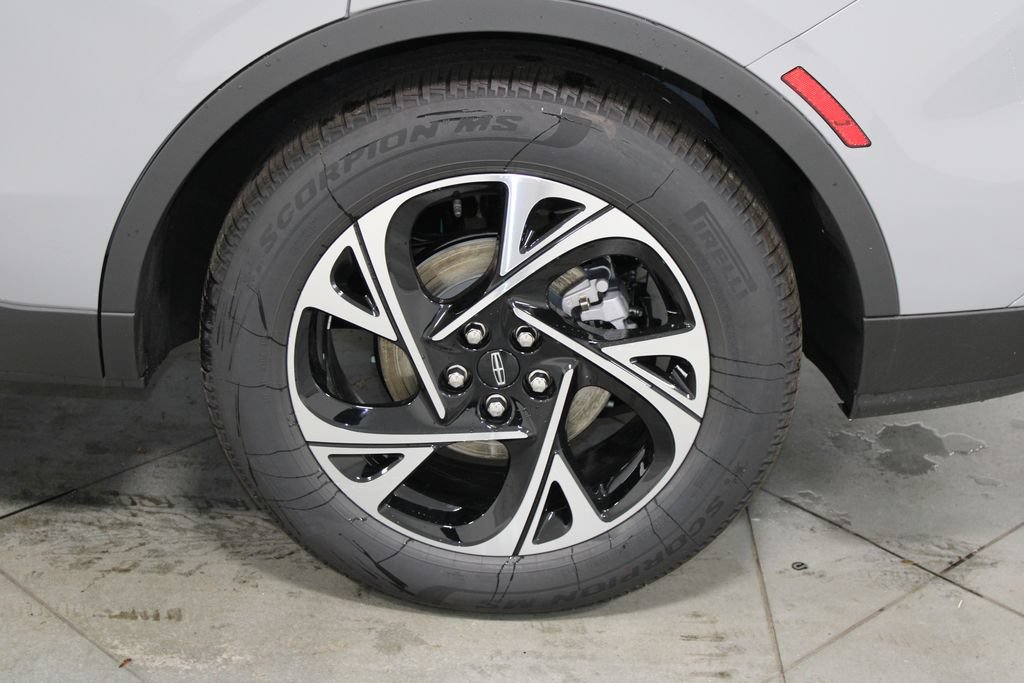 New 2026 Lincoln Nautilus Premier w/ Equipment Group 102A AWD/4WD image 17