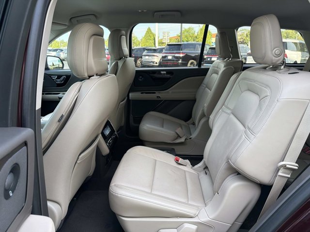 Used 2020 Lincoln Aviator Reserve w/ Elements Package Plus RWD image 17