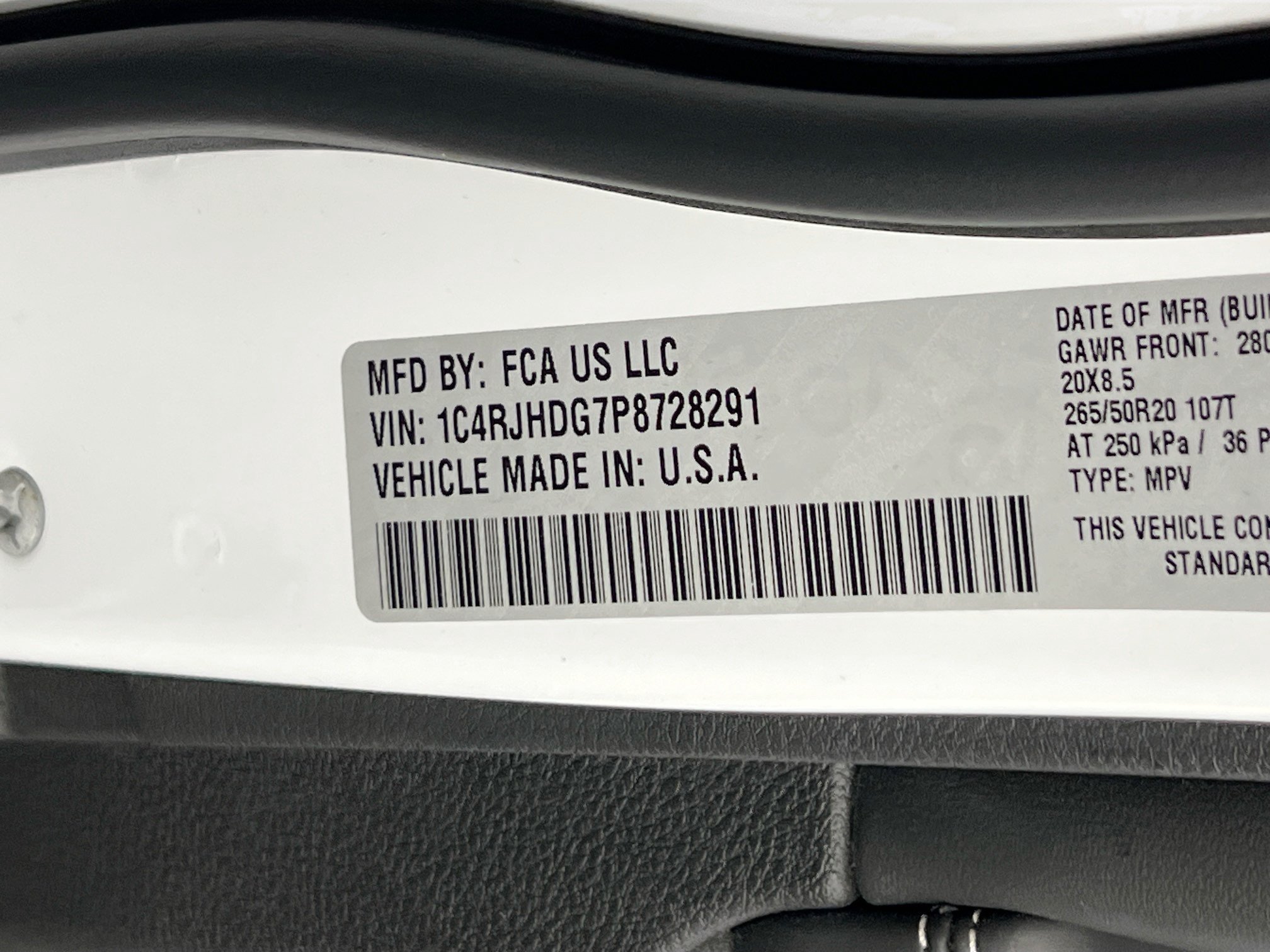 Used 2023 Jeep Grand Cherokee Overland AWD/4WD image 33