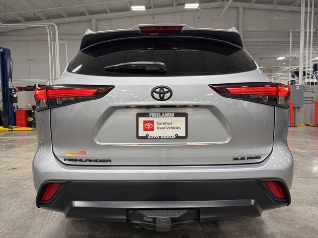 Certified 2024 Toyota Highlander XLE image 61
