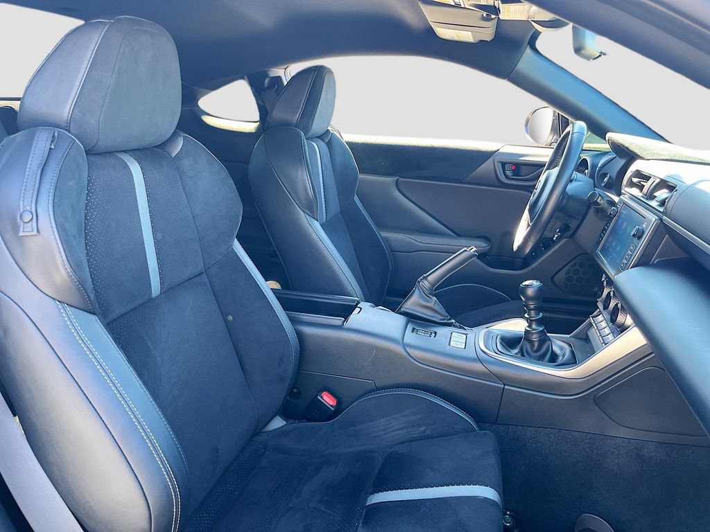 Used 2025 Toyota GR86 Premium w/ ALL Weather Mat Package (TMS) RWD image 26