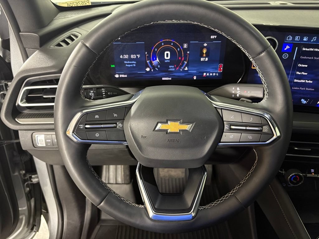 Certified 2026 Chevrolet Traverse LT w/ Driver Confidence Package FWD image 22