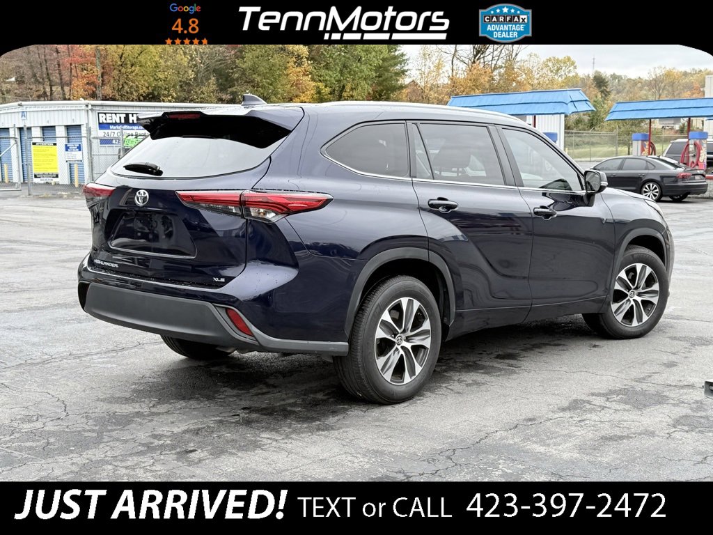 Used 2023 Toyota Highlander XLE image 5