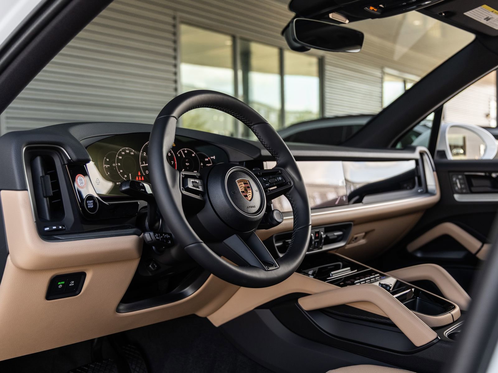 Certified 2026 Porsche Cayenne AWD/4WD image 4