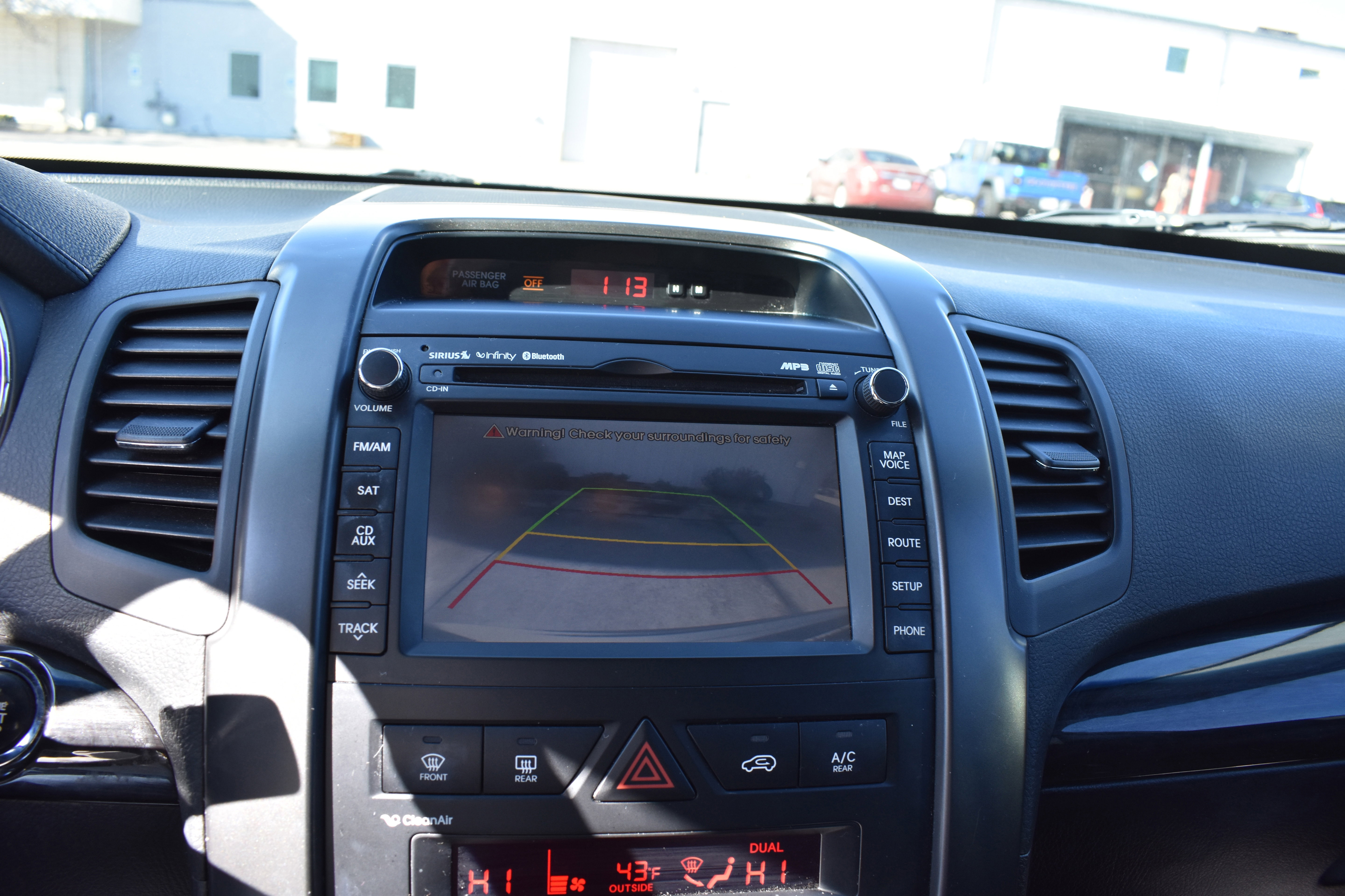 Used 2013 Kia Sorento SX w/ SX Premium Pkg image 21