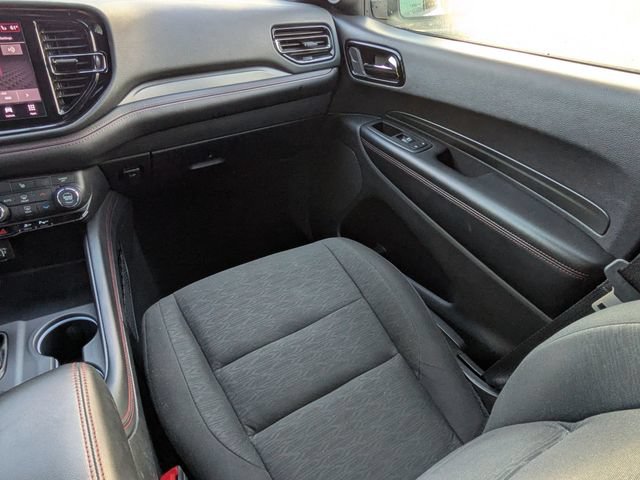 Used 2025 Dodge Durango GT RWD image 18