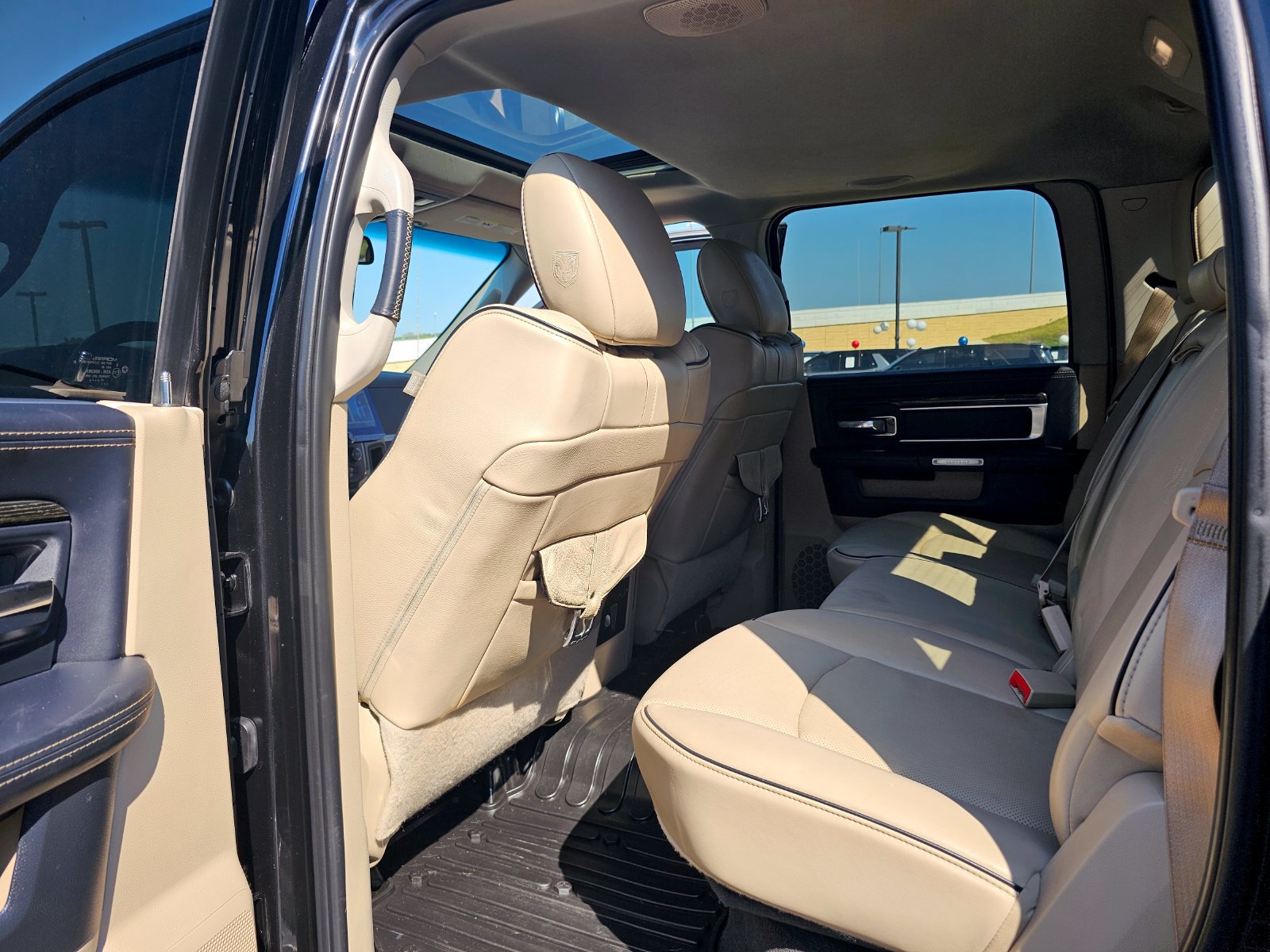 Used 2018 RAM 2500 Limited AWD/4WD image 44
