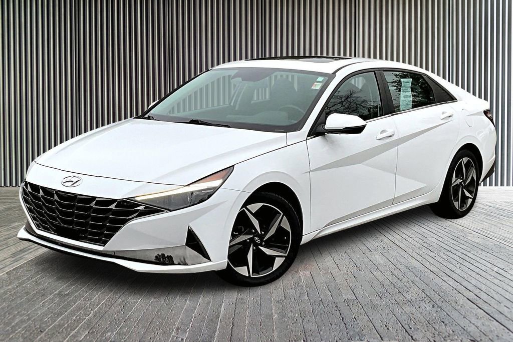 Used 2021 Hyundai Elantra Limited image 13