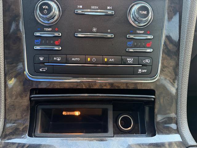 Used 2015 Lincoln Navigator L 2WD image 20