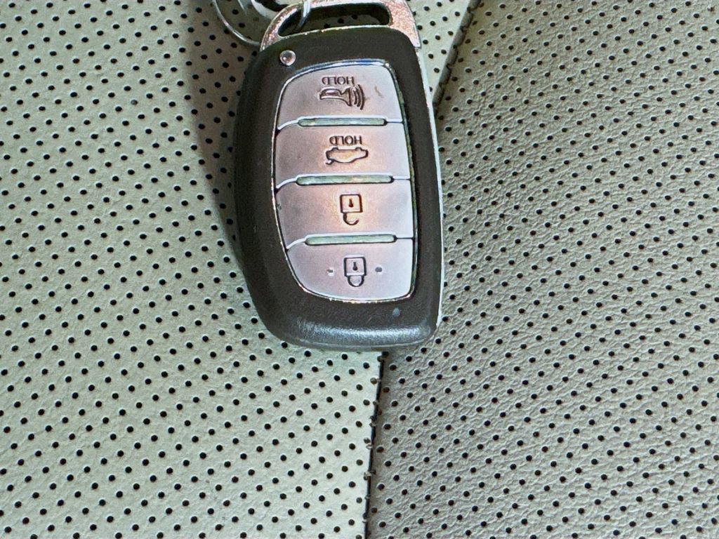 Used 2014 Hyundai Elantra Sport image 35