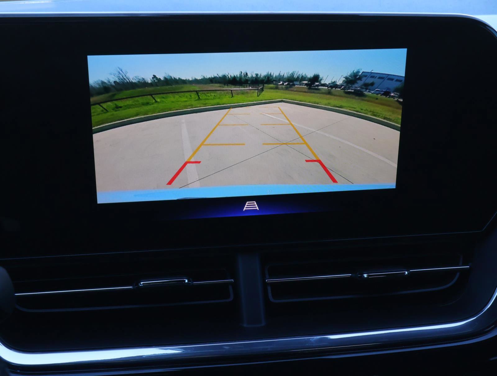 Used 2024 Chevrolet Trax RS w/ Sunroof Package image 30