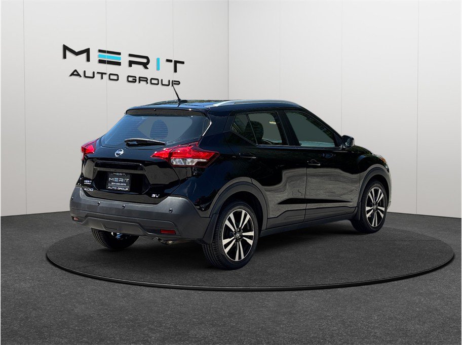 Used 2020 Nissan Kicks SV FWD image 9