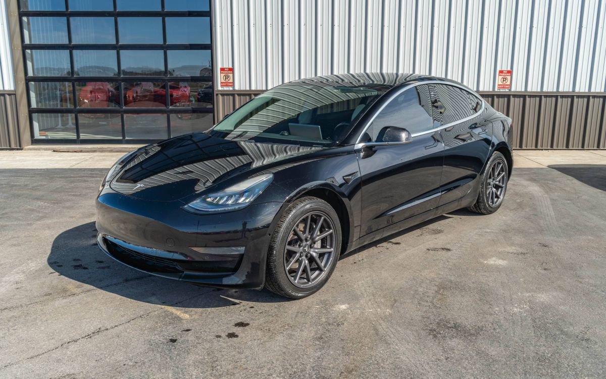 Used 2018 Tesla Model 3 Mid Range