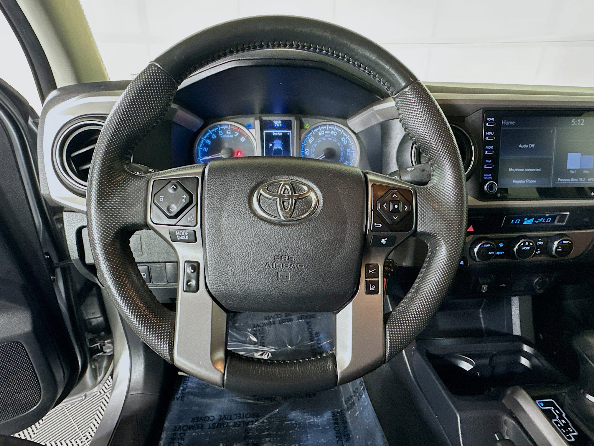 Used 2021 Toyota Tacoma SR5 RWD image 15