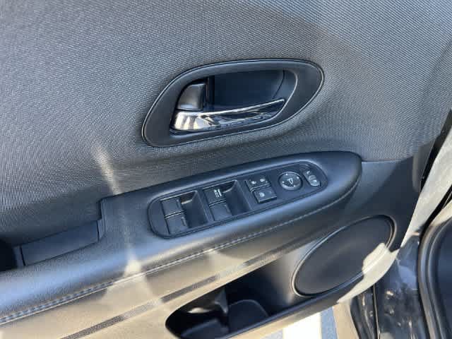 Used 2020 Honda HR-V Sport image 30