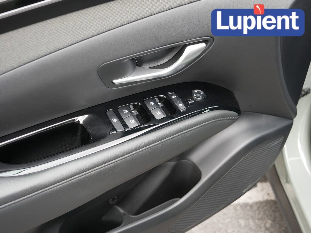 Used 2024 Hyundai Santa Cruz Limited image 14