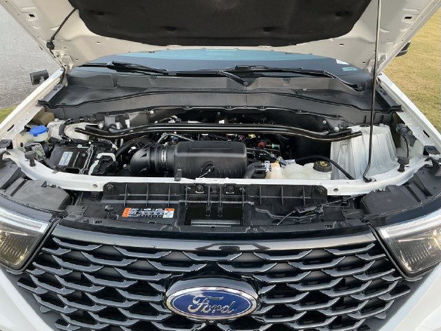 Used 2023 Ford Explorer ST-Line w/ Class IV Trailer Tow Package RWD image 31