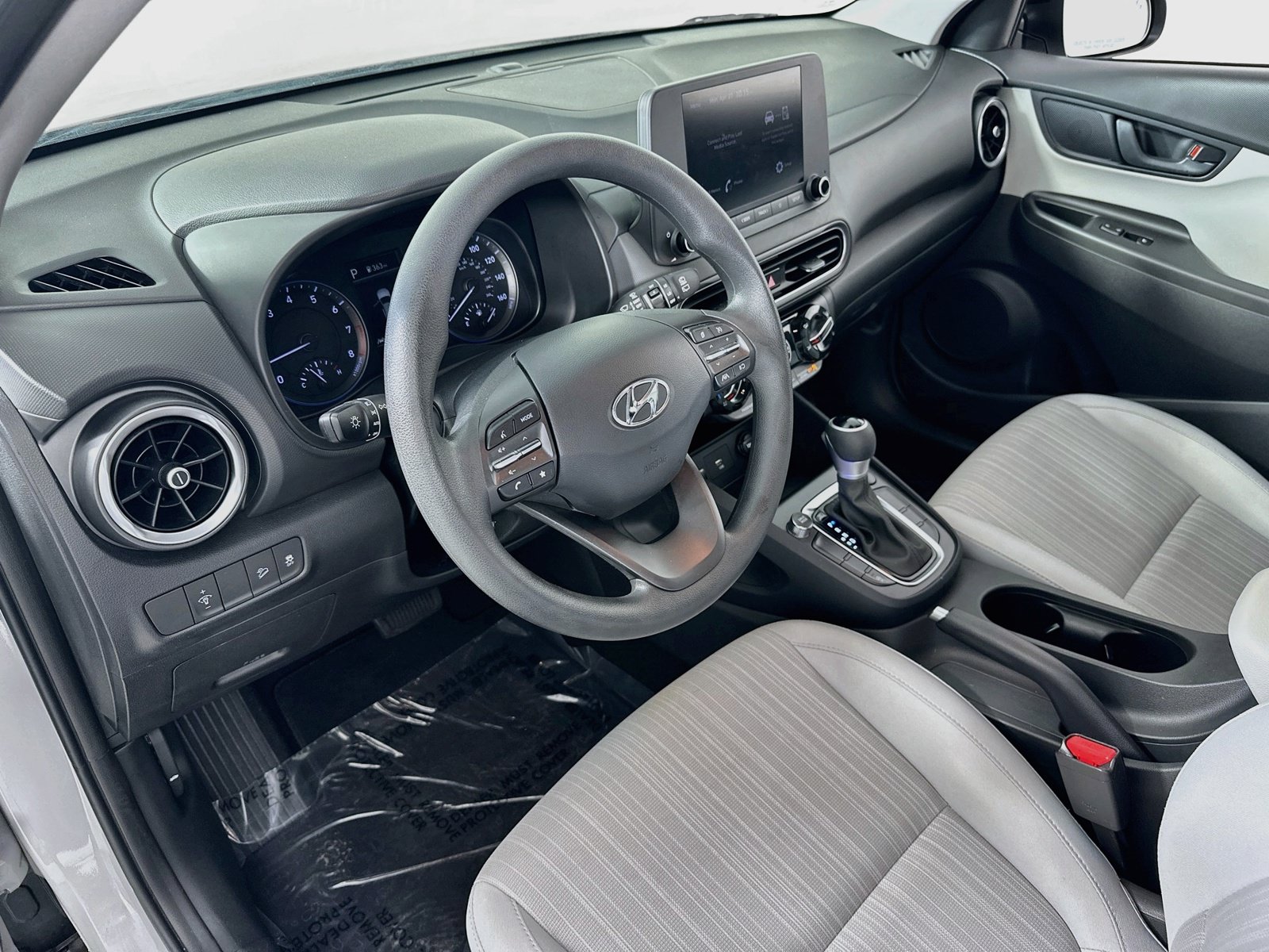 Used 2023 Hyundai Kona SEL FWD image 9