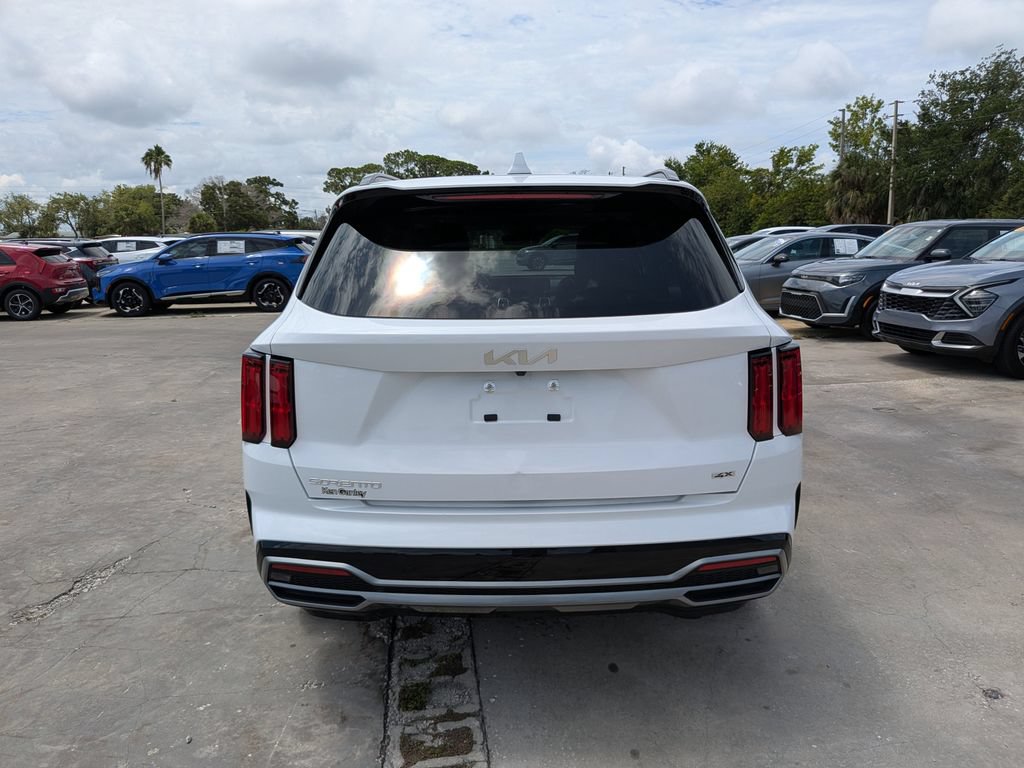 Certified 2023 Kia Sorento SX AWD/4WD image 7