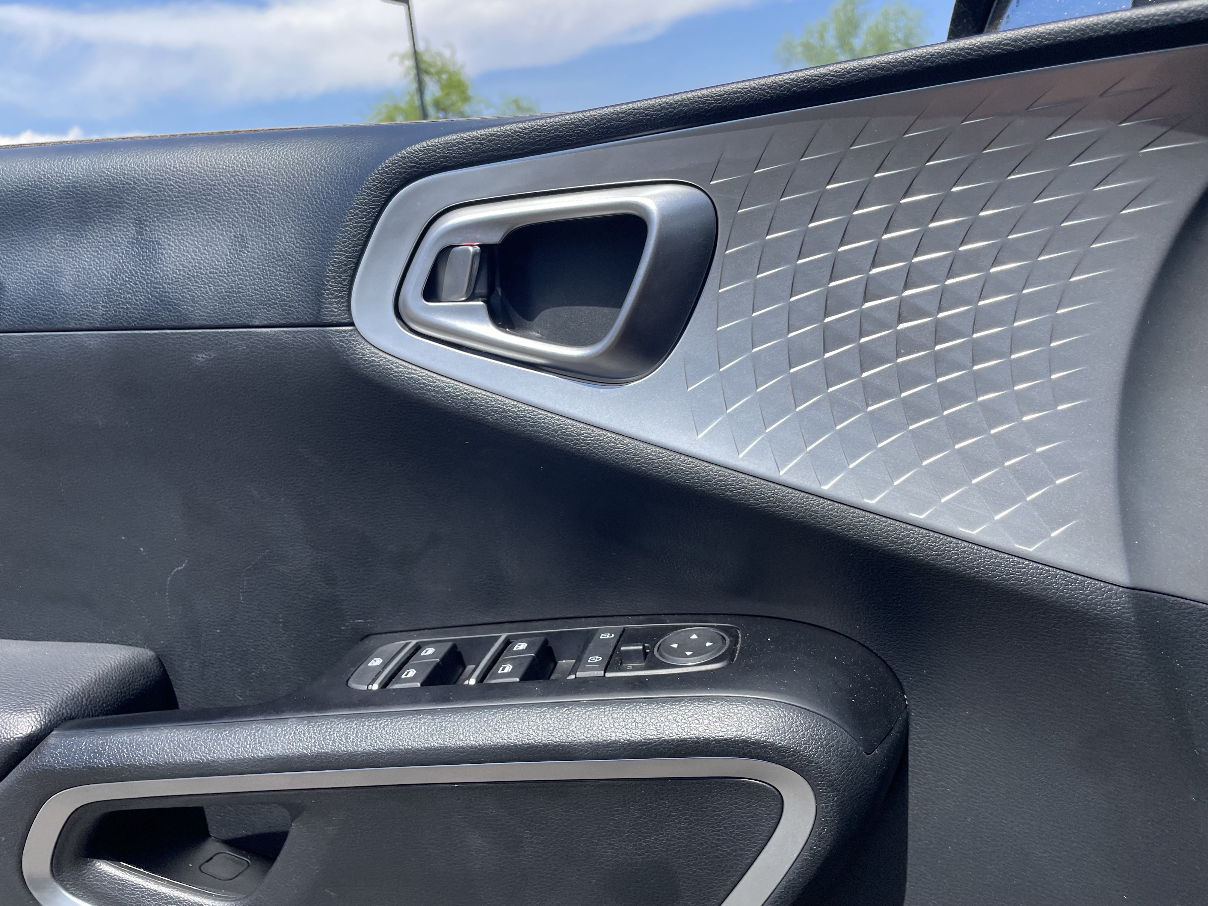 Certified 2025 Kia Soul S FWD image 19