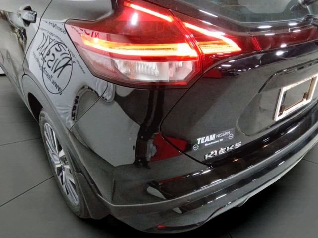 Used 2023 Nissan Kicks SV image 26