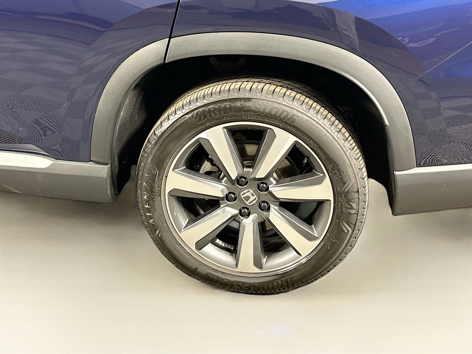 Certified 2023 Honda Pilot Touring image 9