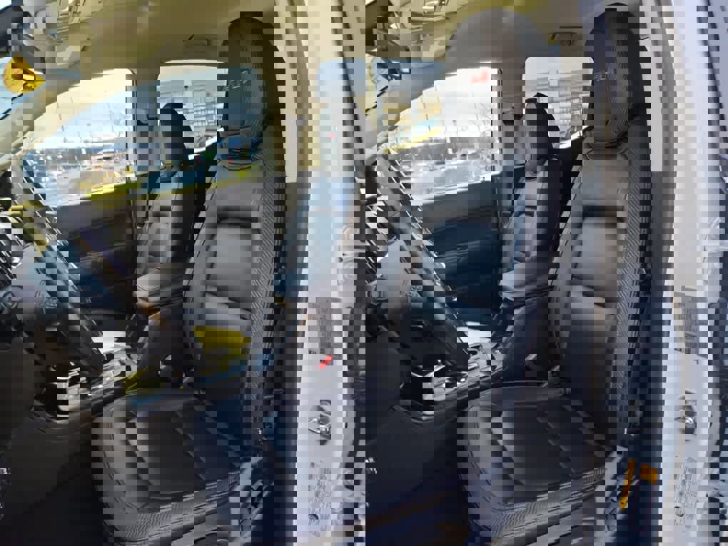 Used 2022 GMC Canyon AT4 w/ Trailering Package image 18