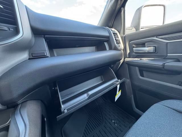 New 2025 RAM 2500 Big Horn image 31