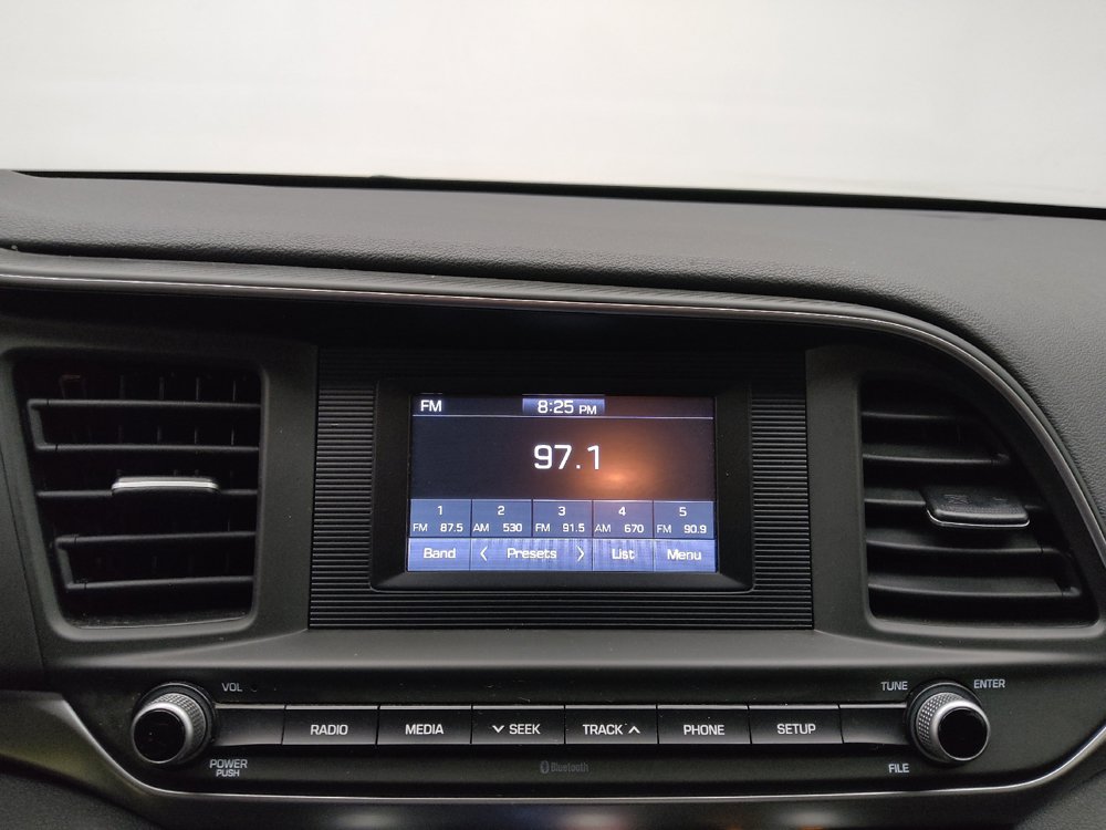 Used 2020 Hyundai Elantra SE w/ Cargo Package (C1) FWD image 25