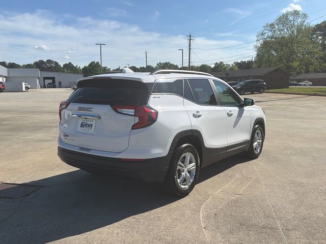 Used 2024 GMC Terrain SLE w/ Driver Convenience Package image 5