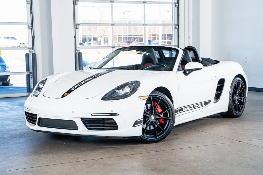 Used 2019 Porsche 718 Boxster image 2