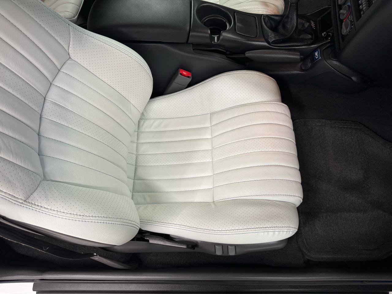 Used 1999 Pontiac Firebird Formula RWD image 59