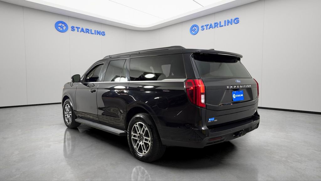 Used 2025 Ford Expedition Max Active image 4