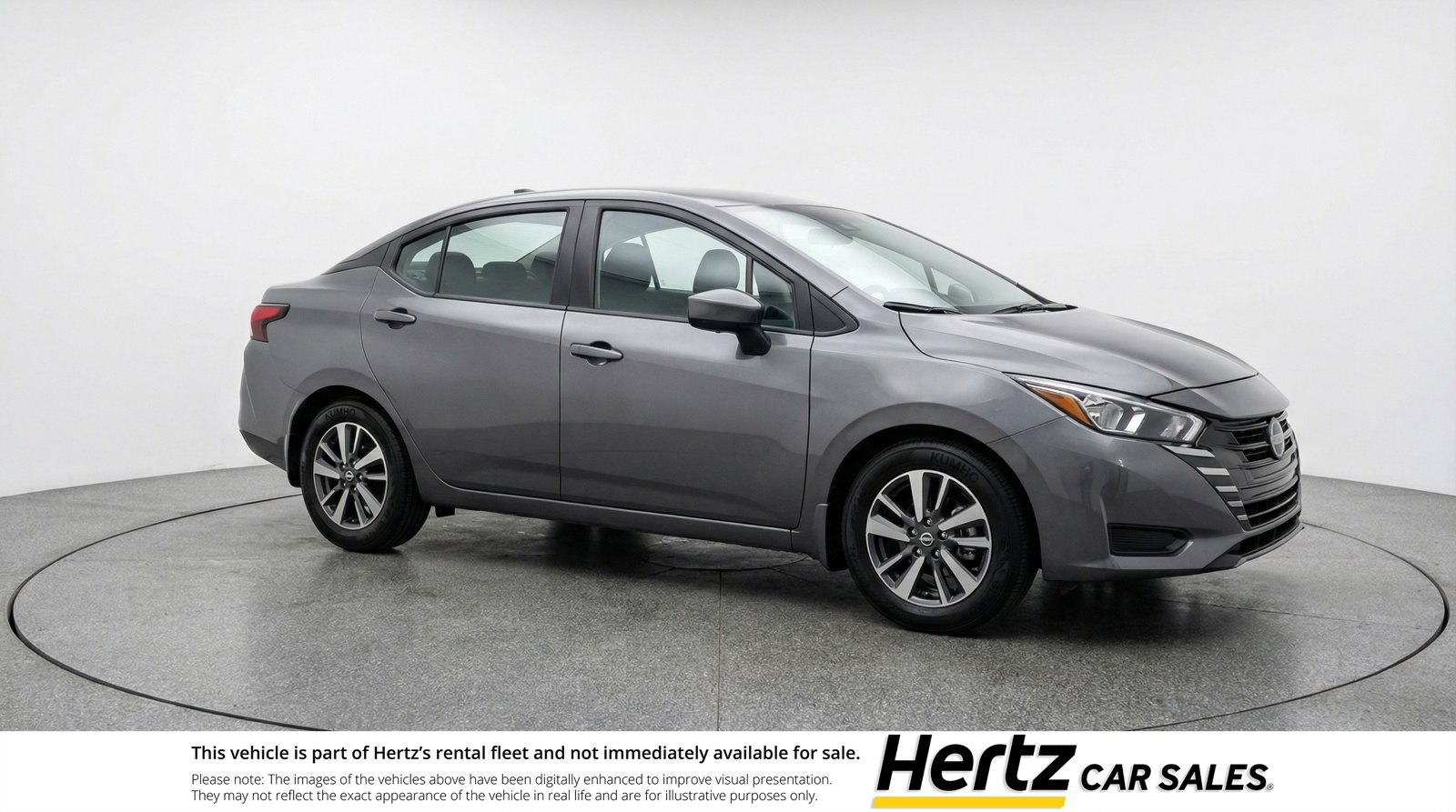 Used 2025 Nissan Versa SV image 1