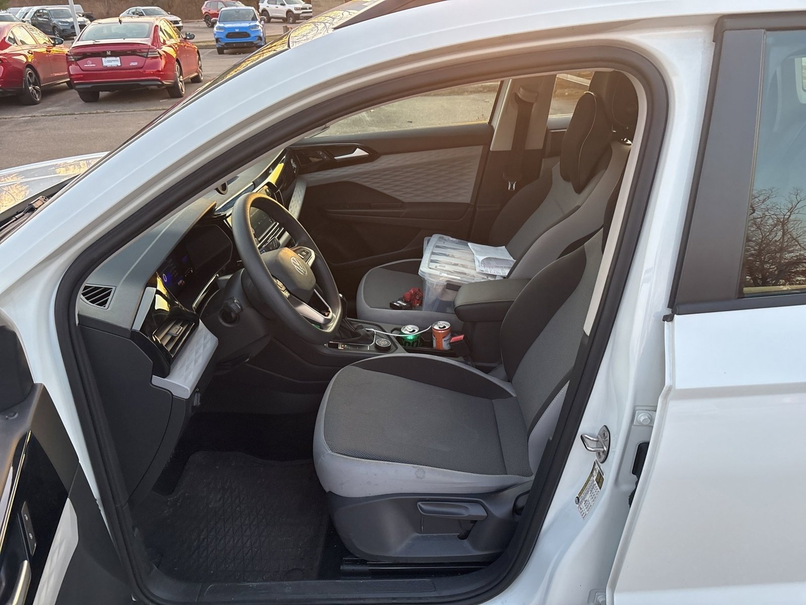 Used 2022 Volkswagen Taos S image 4