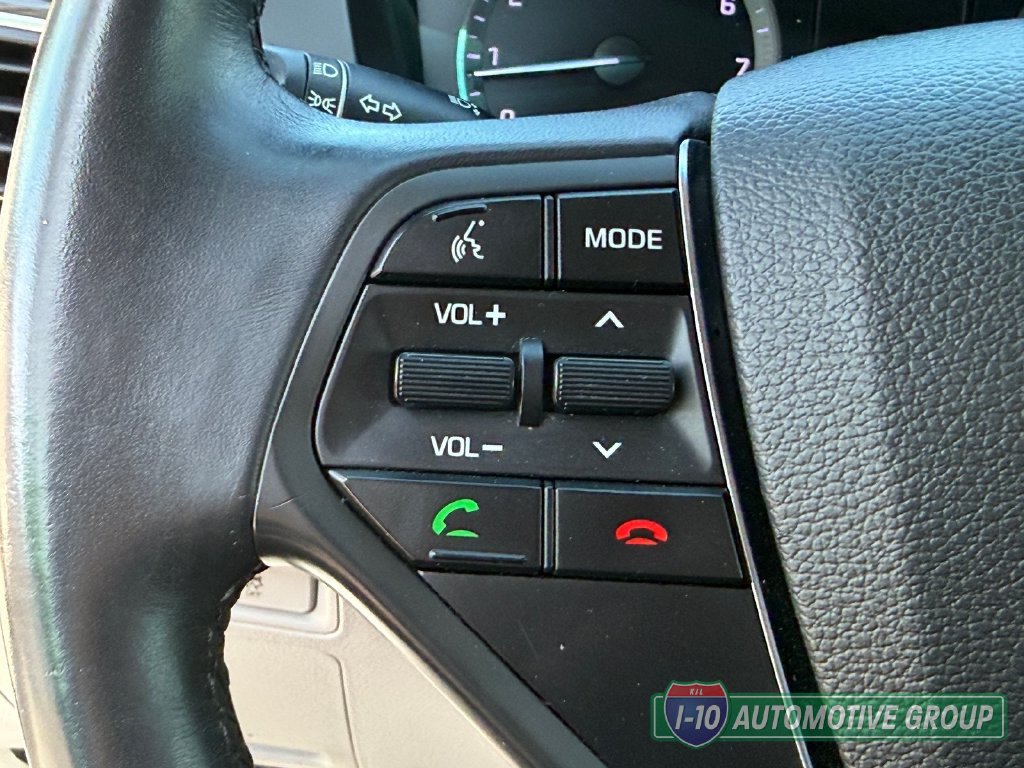 Used 2015 Hyundai Sonata Limited w/ Option Group 06 FWD image 21