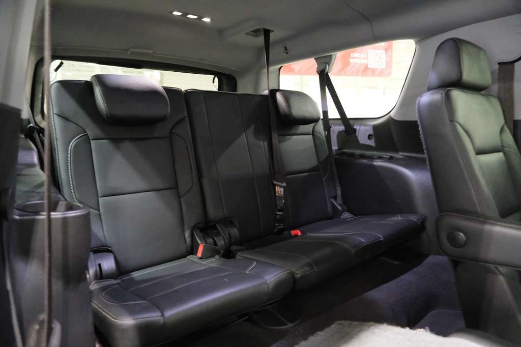 Used 2019 Chevrolet Suburban Premier AWD/4WD image 29