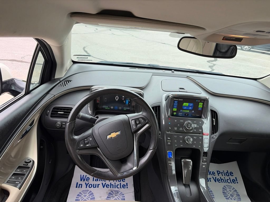 Used 2012 Chevrolet Volt Premium w/ Premium Trim Package FWD image 39