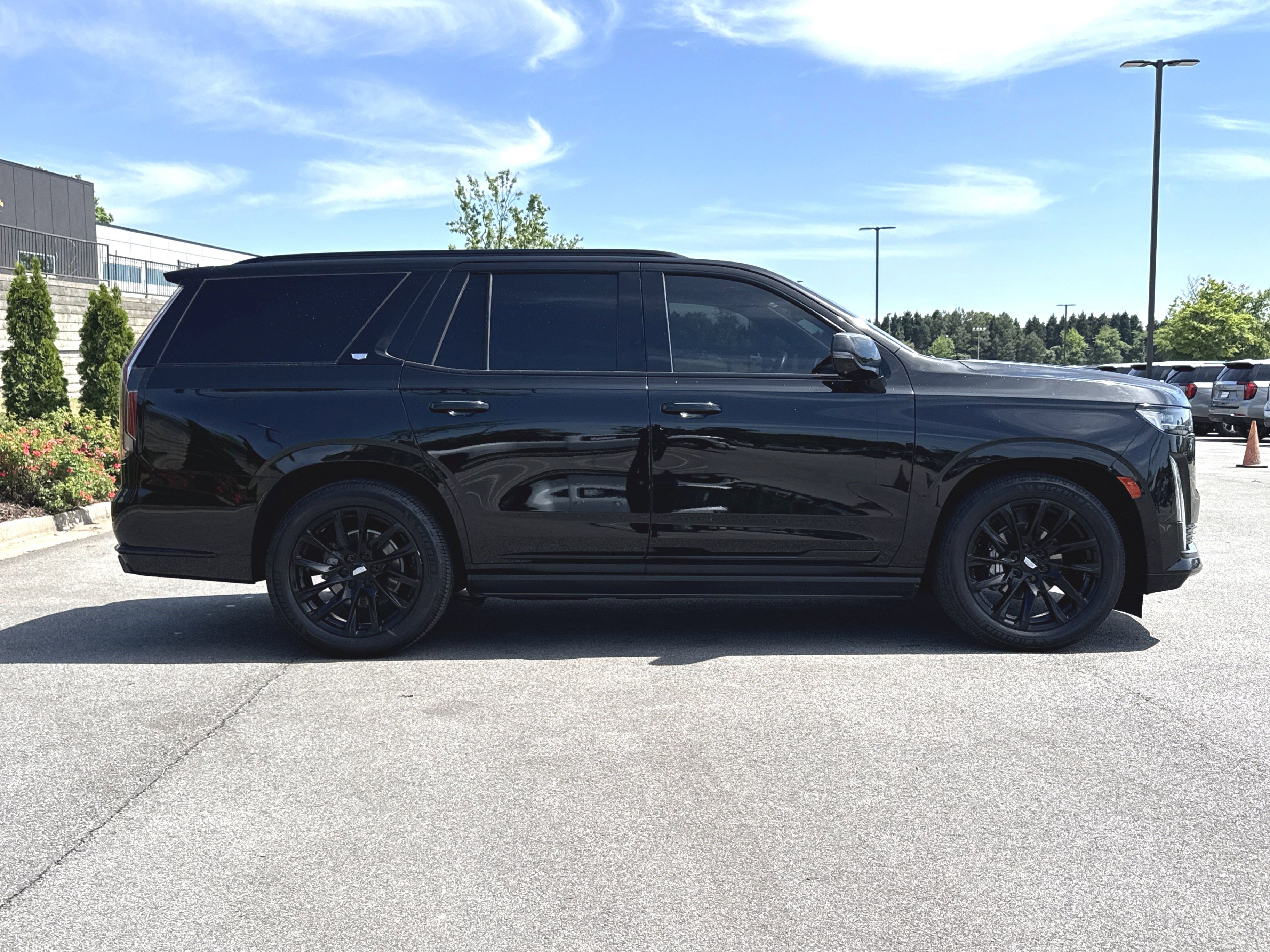 Used 2022 Cadillac Escalade Sport w/ Touring Package RWD image 11