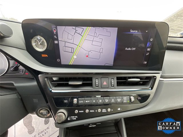 Used 2022 Lexus ES 350 Ultra Luxury image 24