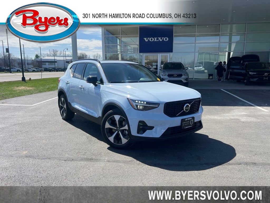 Certified 2026 Volvo XC40 B5 Plus w/ Protection Package Premier