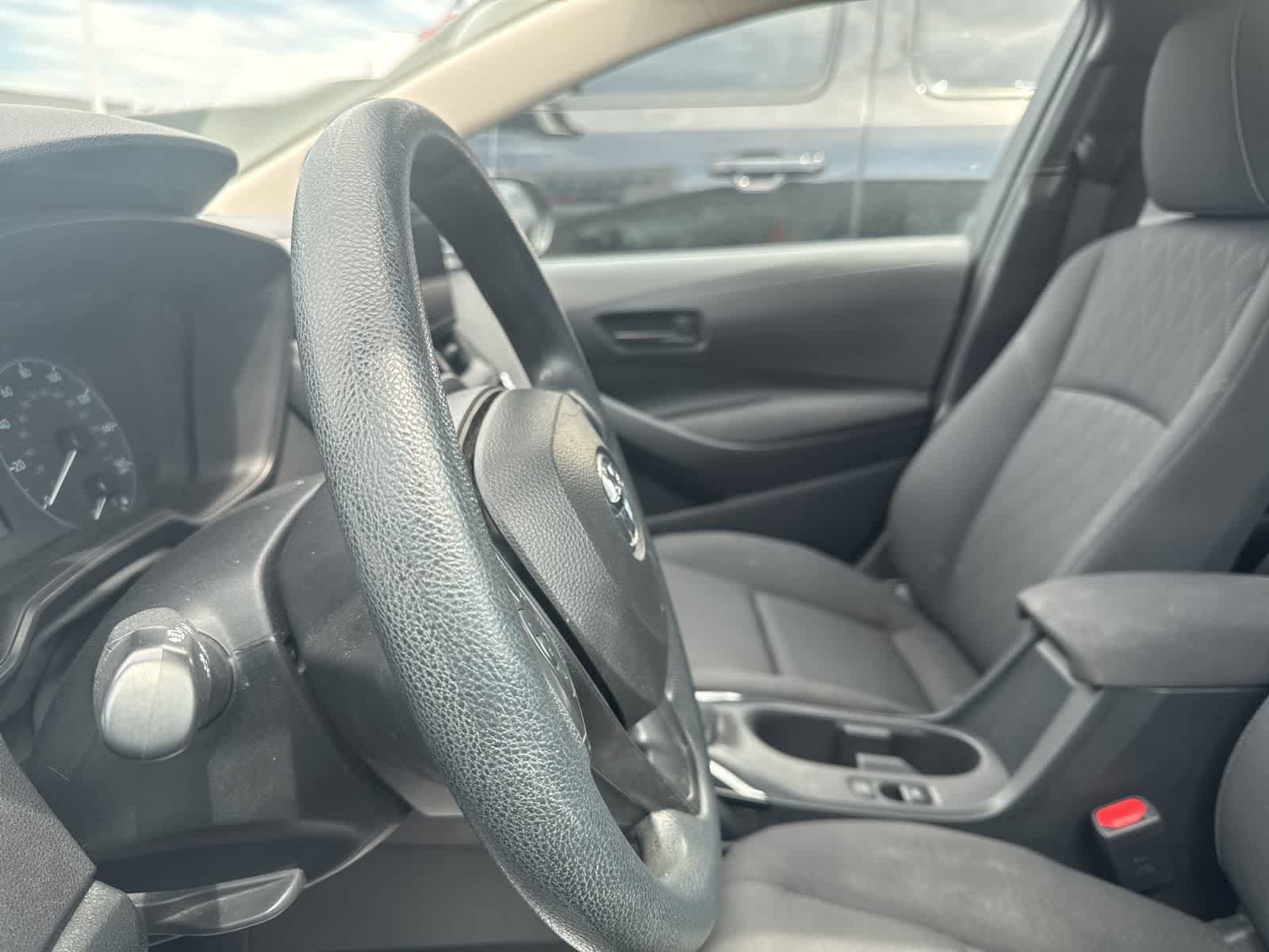 Used 2024 Toyota Corolla LE FWD image 33