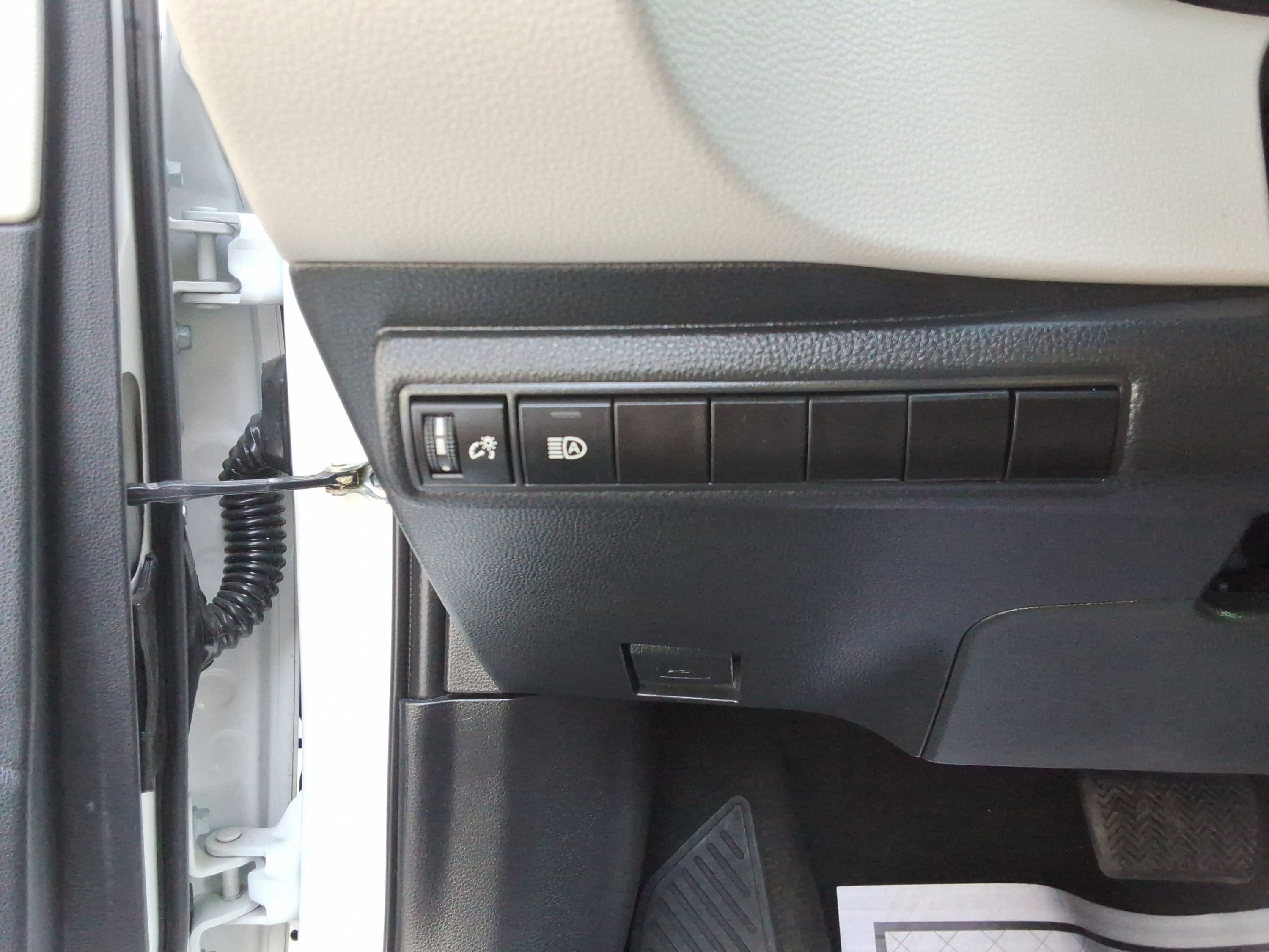 Used 2023 Toyota Corolla LE image 20