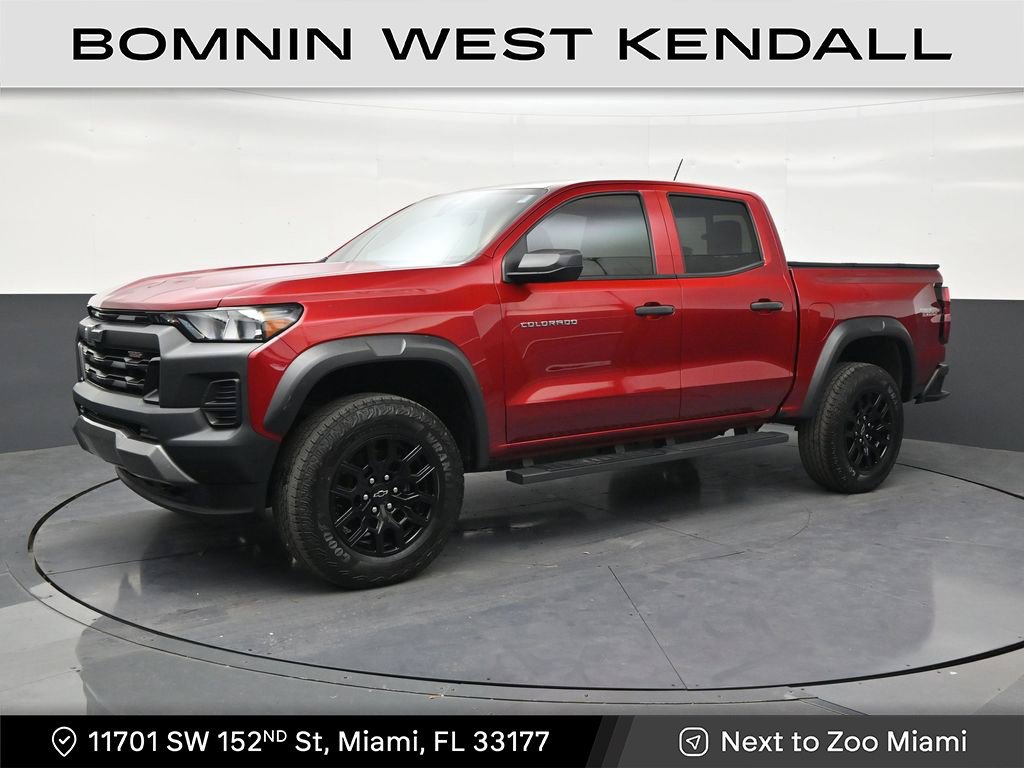 Used 2024 Chevrolet Colorado Trail Boss w/ Advanced Trailering Package AWD/4WD image 1